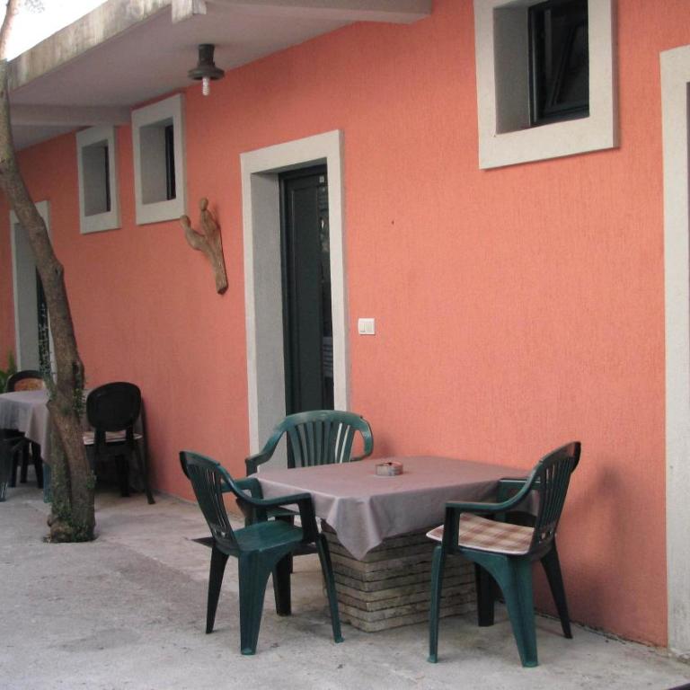Lero Apartments - Studio with Terrace - 1