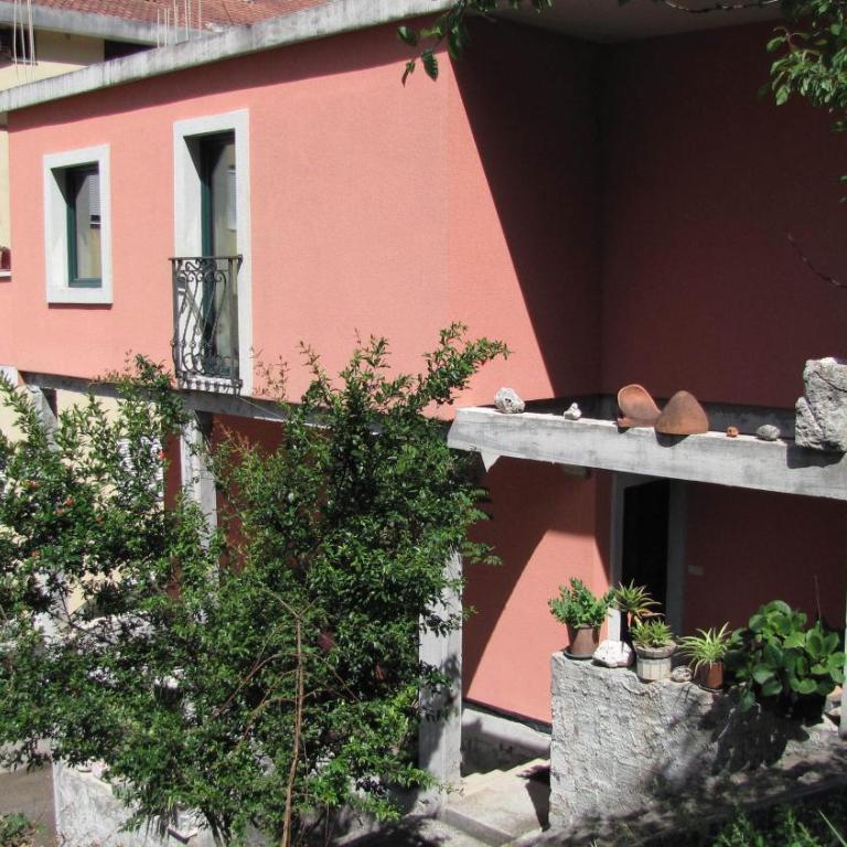 Lero Apartments - One-Bedroom Apartment - 2