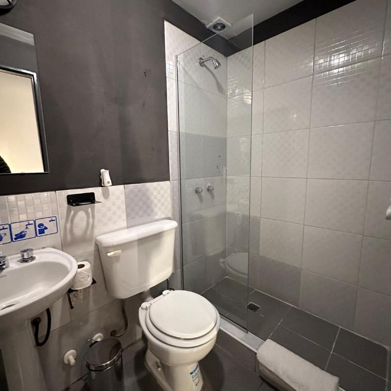 Hostel Sweet Home Palermo Soho - Habitación Individual con baño privado externo - 4