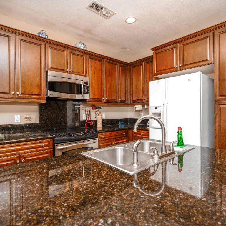 Beautiful El Dorado Ranch Vacation Rental Condo - Casa - 10
