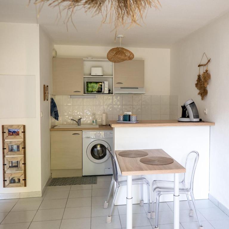 Appartement cosy, calme, lumineux, balcon, parking - Apartamento de 1 dormitorio - 5