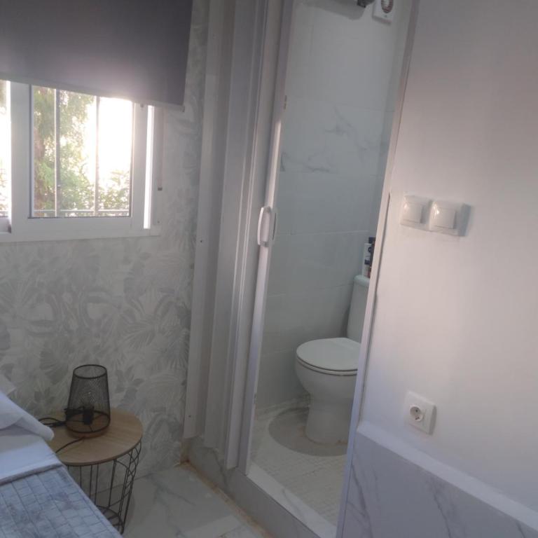 precioso apartamento moderno cerca del carrefour rosaleda - One-Bedroom Apartment - 5