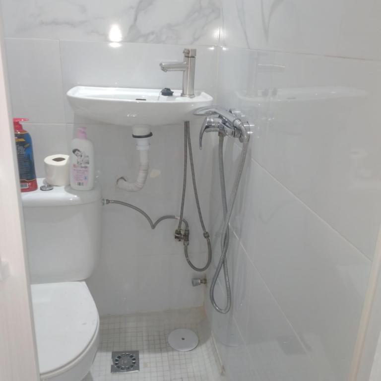 precioso apartamento moderno cerca del carrefour rosaleda - One-Bedroom Apartment - 21