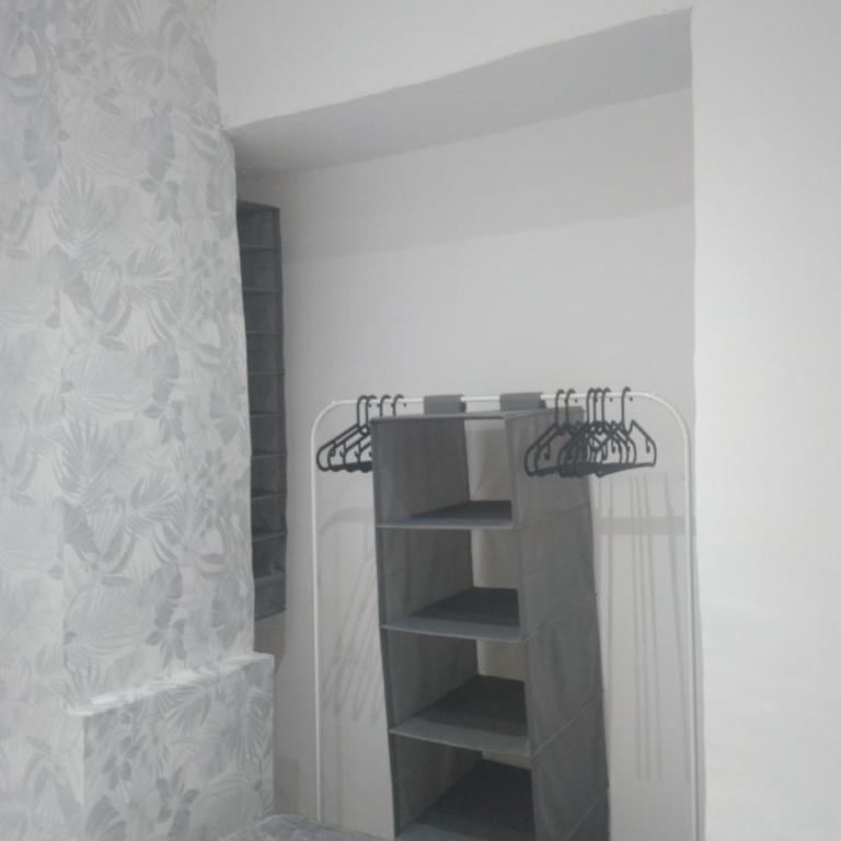 precioso apartamento moderno cerca del carrefour rosaleda - One-Bedroom Apartment - 23