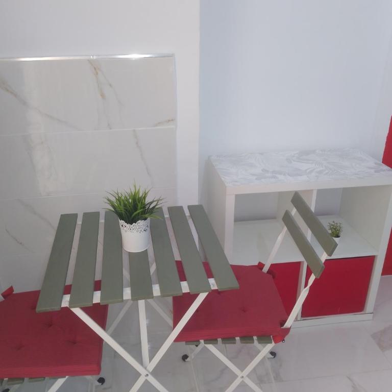 precioso apartamento moderno cerca del carrefour rosaleda - One-Bedroom Apartment - 26