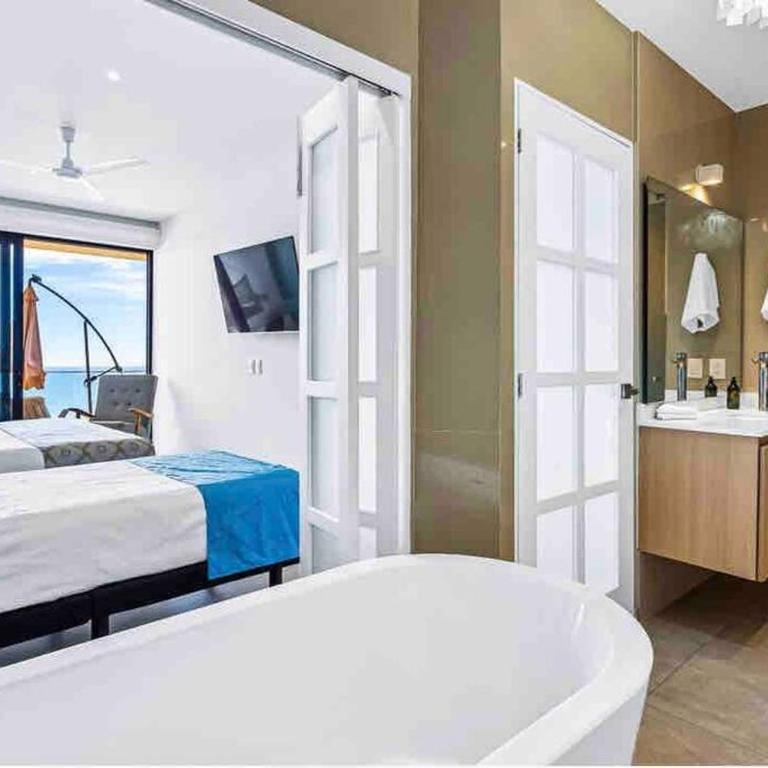 ~Beach Front~Stunning VIEWS~Free Airport Transport - Apartamento de 3 dormitorios - 16