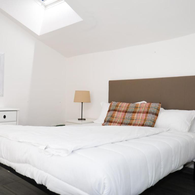 Hosting Dreams Attics - Duomo - Appartamento con 2 Camere da Letto - 5