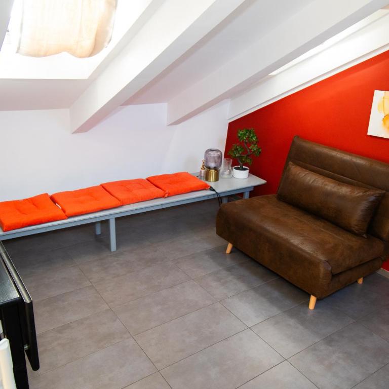Hosting Dreams Attics - Duomo - Appartamento con 1 Camera da Letto - 4