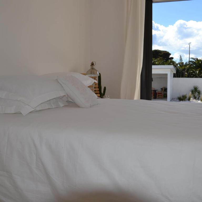 Villa Le Sud - Chambre Double - Vue sur Piscine - 1