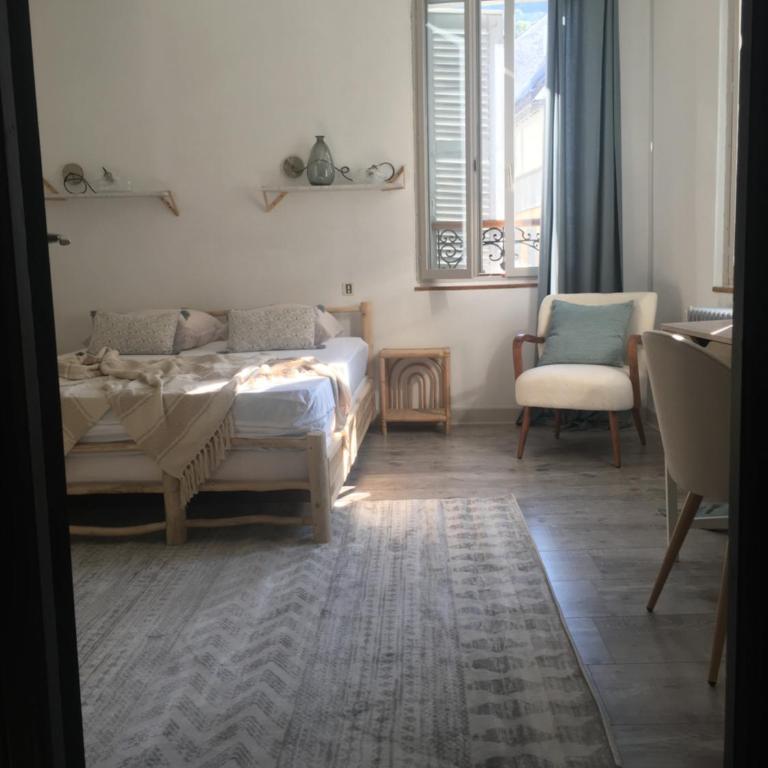 «Coeur de vie » logement hyper centre de Bagnères de Bigorre - Maison de Ville 2 Chambres - 7