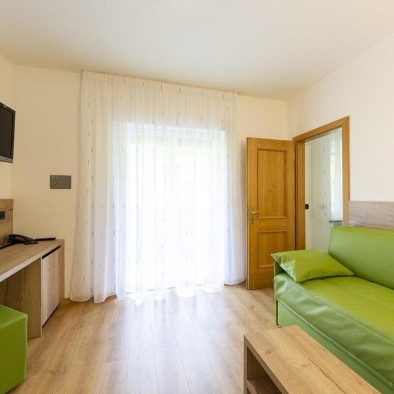 Villa Gemmy - Camera Familiare (2 Adulti + 2 Bambini) - 2