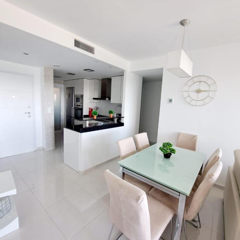 Bright apartment Sea Senses with sea views - Two-Bedroom Apartment - 10