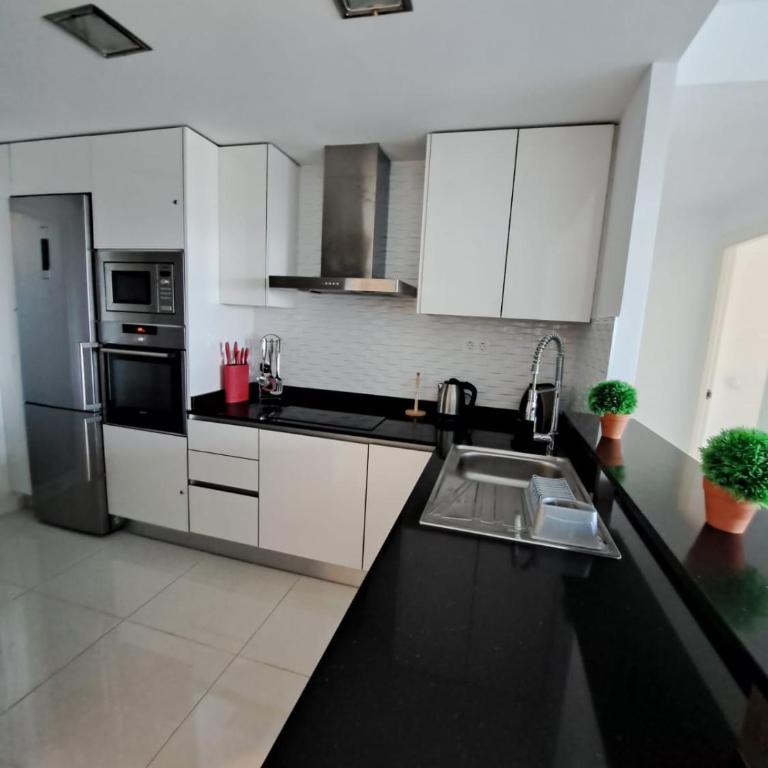 Bright apartment Sea Senses with sea views - Two-Bedroom Apartment - 11