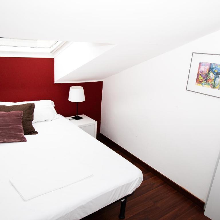 Hosting Dreams Attics - Duomo - Appartamento con 2 Camere da Letto - 1