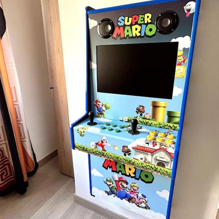 LUJO Parking, Proyector, Maquinita y Patinetes - Apartamento de 3 dormitorios - 11