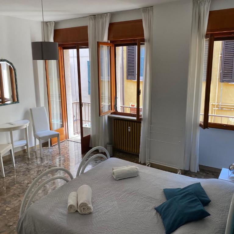 All'Arena - Triple Room with Shared Bathroom - 8