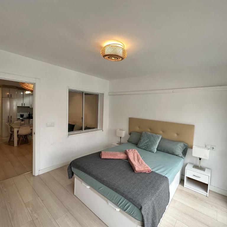 Central Apartment with Terrace & Seasonal Pool Walking Distance to the Beach by Namaste Elite - Apartamento de 1 dormitorio - 5