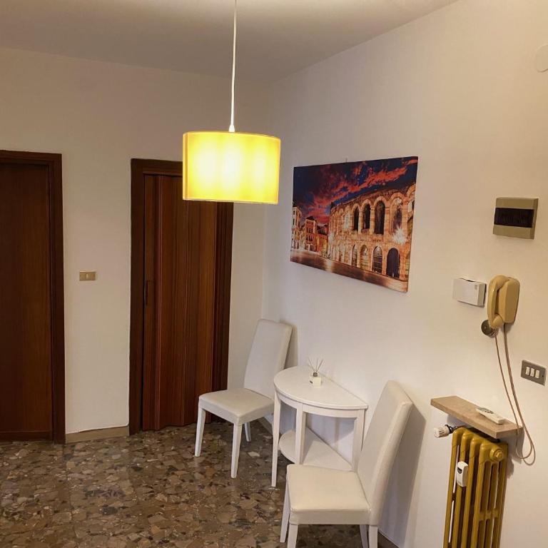 All'Arena - Double or Twin Room with Shared Bathroom - 11