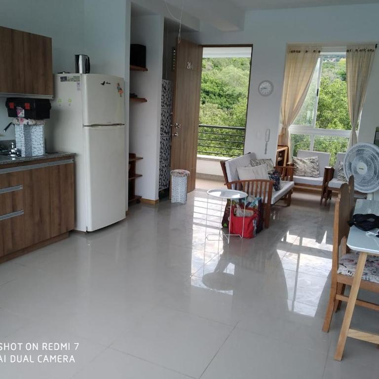Apartasol San Jerónimo - Apartamento con vistas a la piscina - 7
