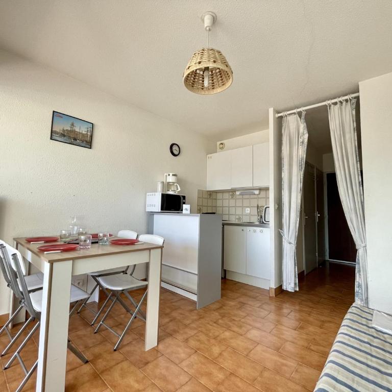 Studio cabine avec parking à 600m des plages à Sète - FR-1-338-162 - Estudio - 10