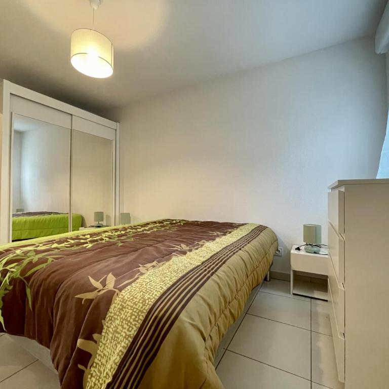 Ravissant T3 neuf, proche plages, parking souterrain, classé 3 étoiles - FR-1-338-456 - Appartement - 17