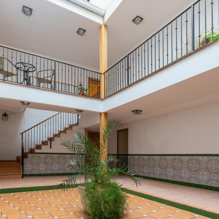 APARTAMENTO PUERTA DE CÓRDOBA- Exterior con balcones - Apartamento de 2 dormitorios - 33