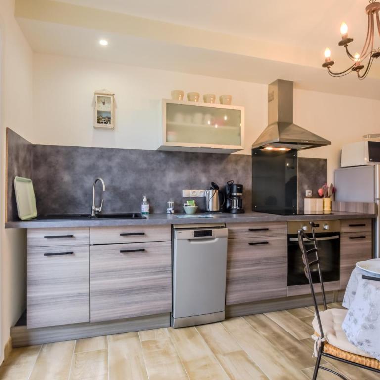 Les Gîtes de Nathalie: Corneille et Rivals - Two-Bedroom House: Rivals - 10