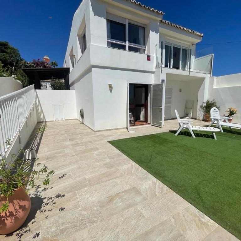 ESTEPONA BEACH SUITES 3. URB. ARENA BEACH 9 - Casa de 3 dormitorios - 35