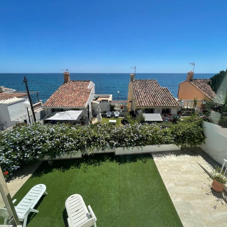 ESTEPONA BEACH SUITES 3. URB. ARENA BEACH 9 - Casa de 3 dormitorios - 2