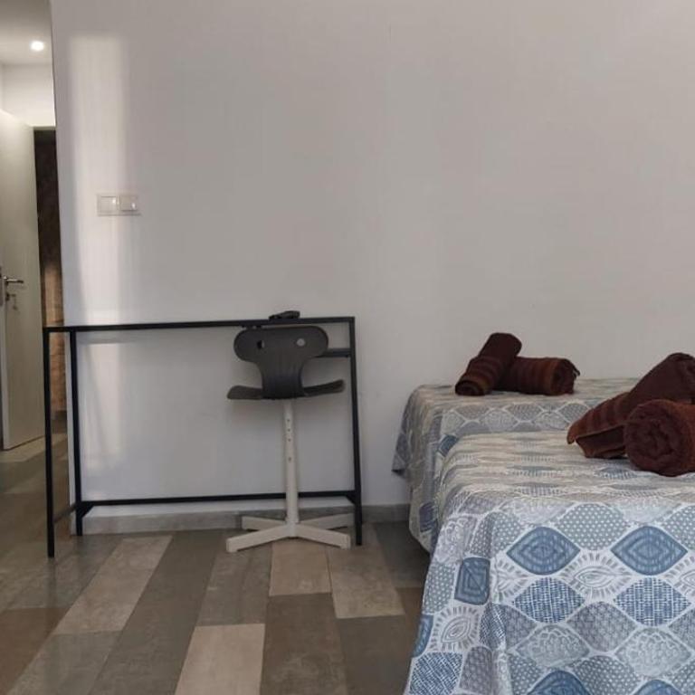 SERRANO Home - Deluxe Triple Room - 3
