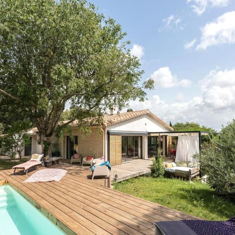 La Coursive, belle maison tout confort avec piscine - Villa - 1