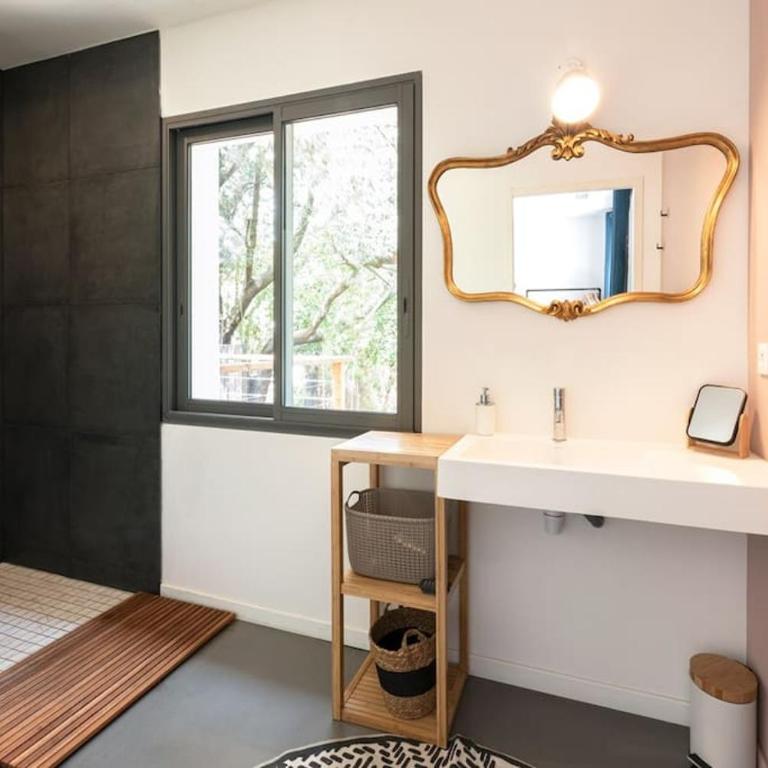La Coursive, belle maison tout confort avec piscine - Villa - 21