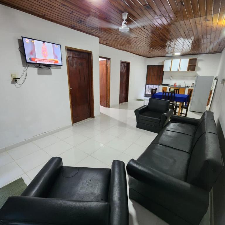 Casa Amoblada en Villarrica - Py - Casa de 2 dormitorios - 1