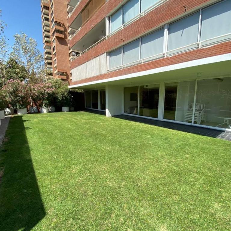 Alto Las Condes - A pasos del Mall - Excelente y cómodo Departamento p/2 personas - Apartamento de 1 dormitorio - 17