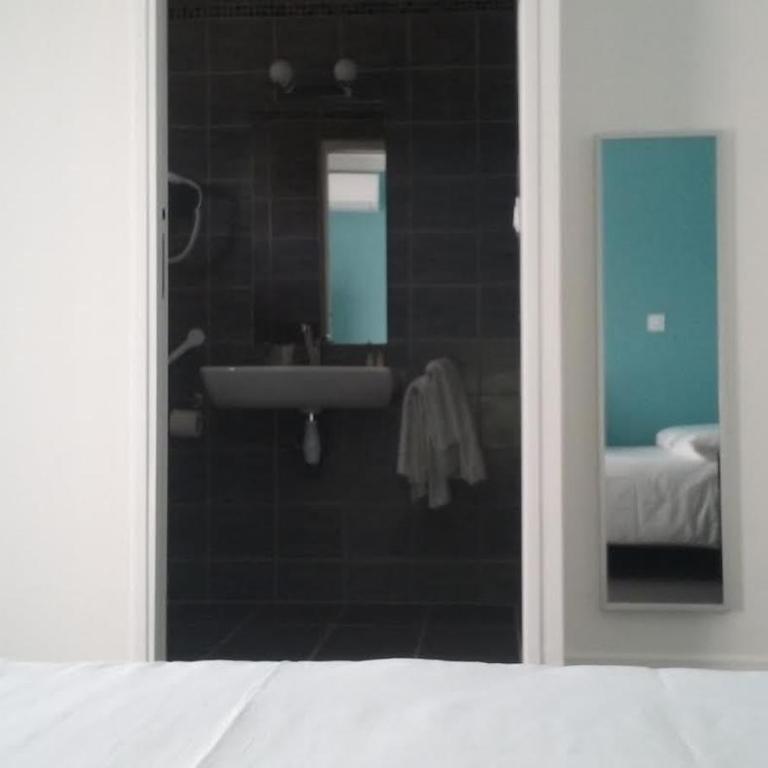 Hotel Bleu Azur - Chambre Double - Accessible aux Personnes à Mobilité Réduite - 10