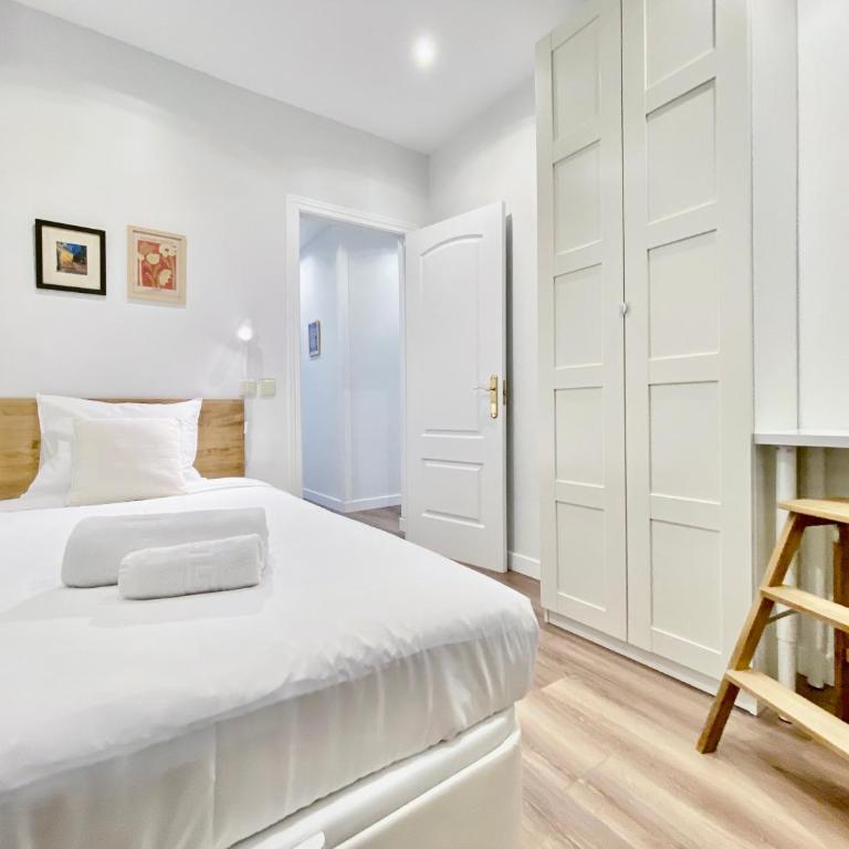 Puerta de Toledo VII - Apartamento de 2 dormitorios con Balcón - Two-Bedroom Apartment - 5