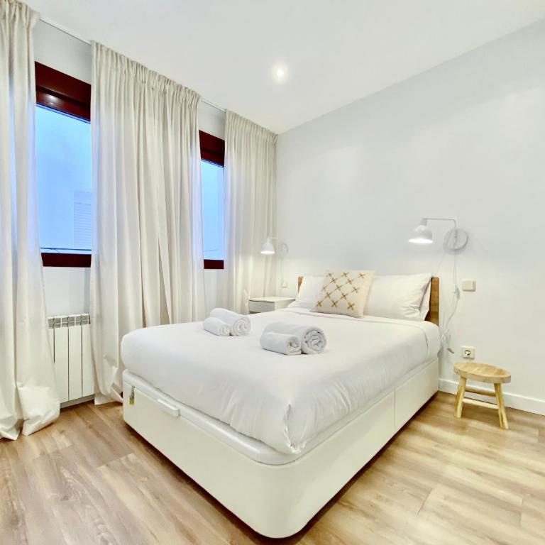 Puerta de Toledo VII - Apartamento de 2 dormitorios con Balcón - Two-Bedroom Apartment - 4