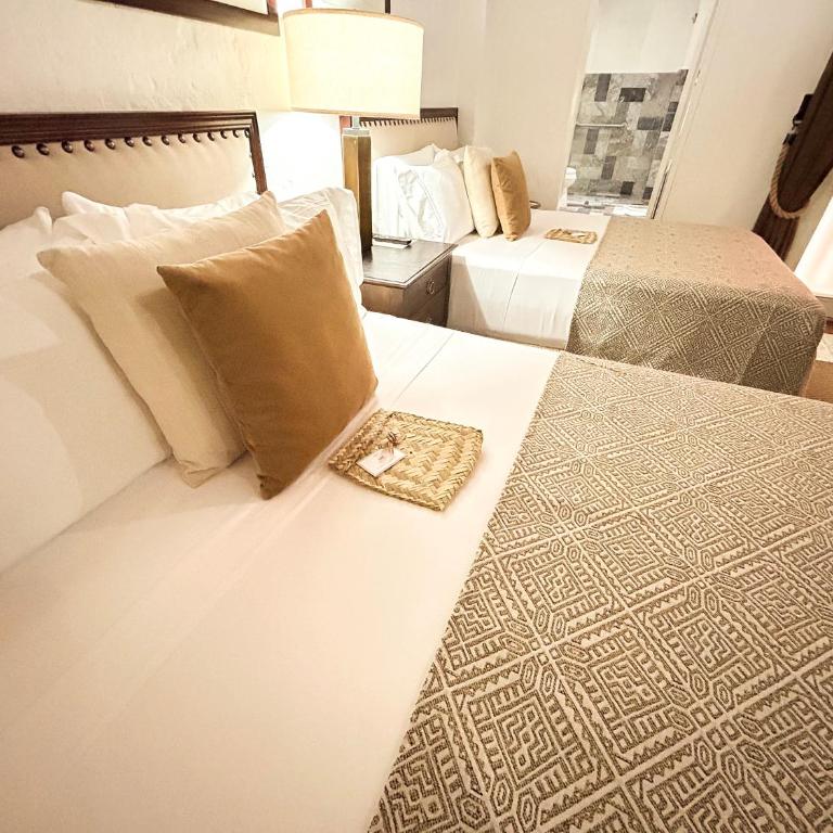 Hotel Boutique Casa del Coliseo - Superior Twin Room - 8