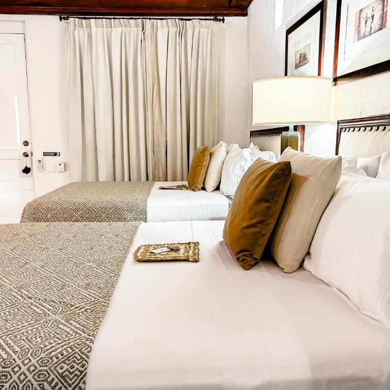 Hotel Boutique Casa del Coliseo - Superior Twin Room - 9