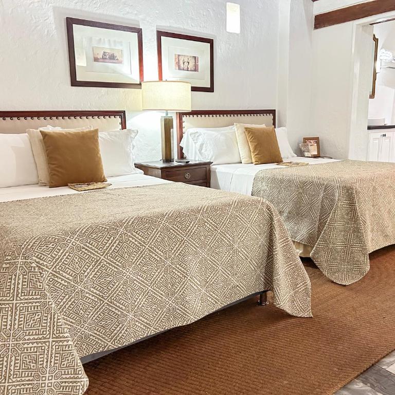 Hotel Boutique Casa del Coliseo - Superior Twin Room - 11