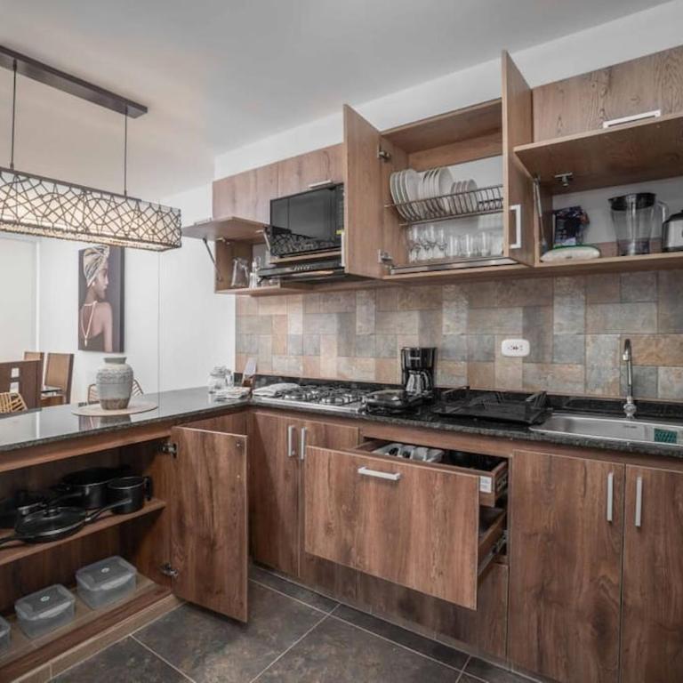 Apto en Ciudad Guabinas - via Cali -Yumbo con piscina y Aires - Two-Bedroom Apartment - 15