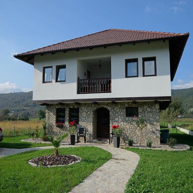 Bosanska kuća Emina - Three-Bedroom Villa - 5