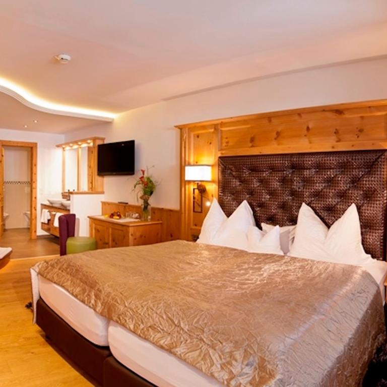 Sporthotel Ellmau in Tirol - Turm Suite - 1