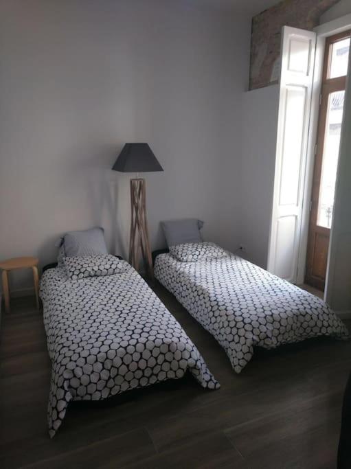 Heart of trendy area of Russafa with lovely terrace ! au coeur de Ruzafa avec belle terrasse ! - Two-Bedroom Apartment - 11