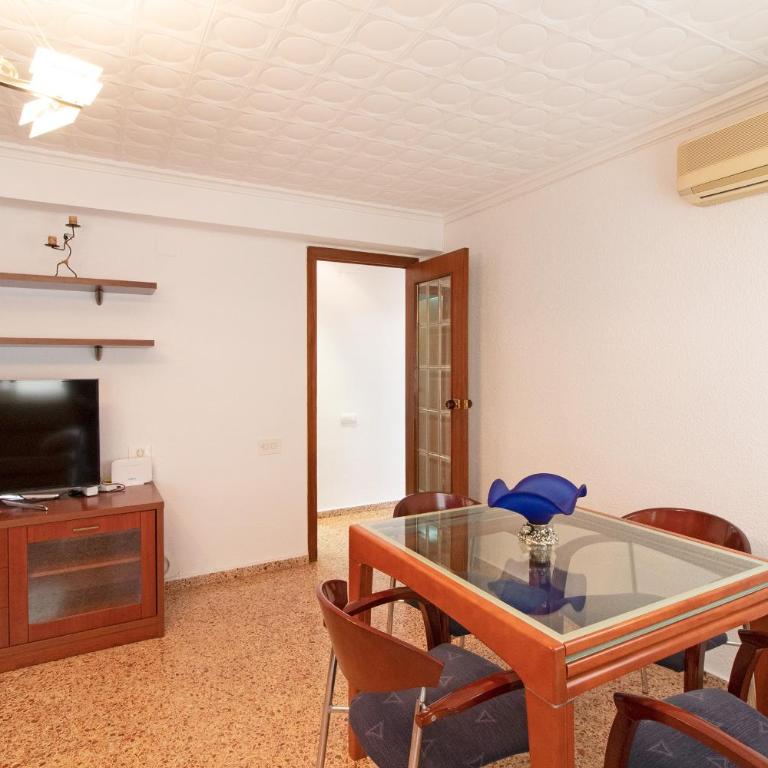 Global Vacacional, Apartamento céntrico en Puerto de Sagunto para 5 personas - Apartamento - 5