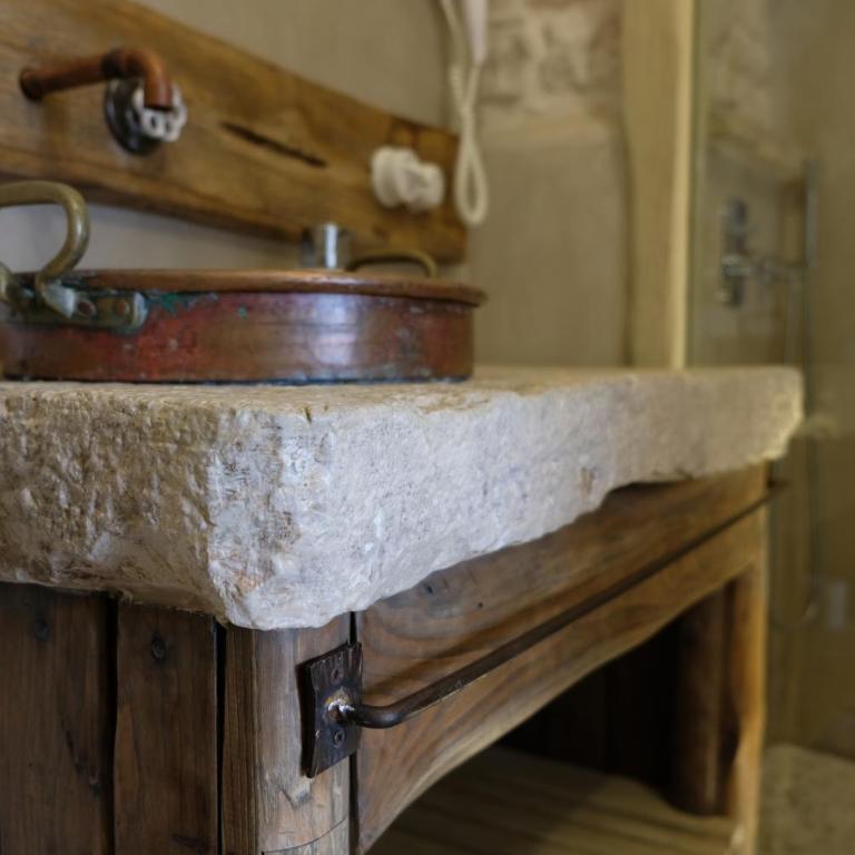 Trulli Holiday Albergo Diffuso - Junior Suite - Trullo - 13