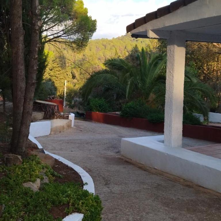 Bonita casa blanca en el bosque. - Two-Bedroom House - 35