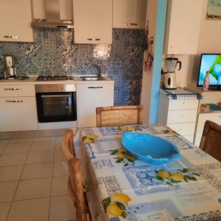 CASA ADELE a Villasimius al centro del paese ! - Two-Bedroom Apartment - 1