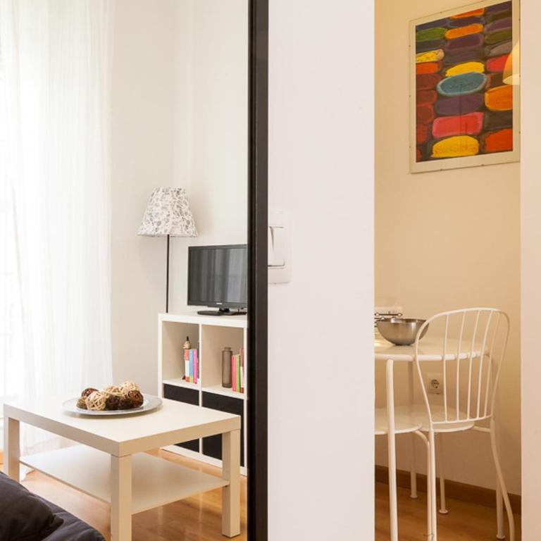 Peral Home Cozy Apartment - One-Bedroom Apartment - 12