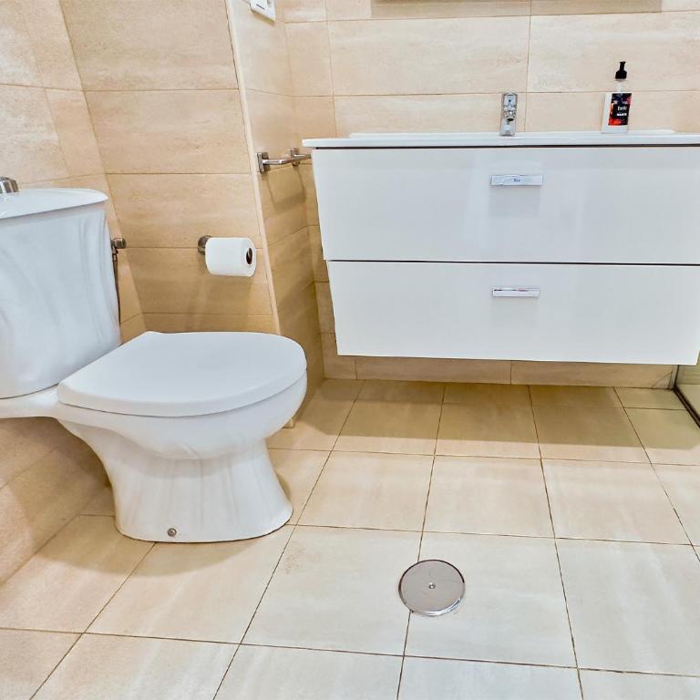 Diana 905. Superb south-facing one-bedroom apartment with amazing sea views. - One-Bedroom Apartment - 12
